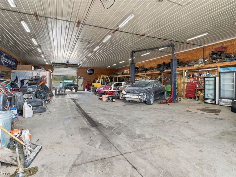 6157 Alliance Road NW, Malvern, OH 44644 Photo 3