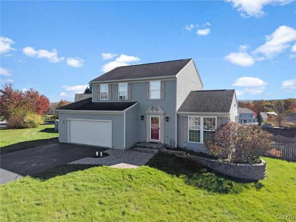 147 Naymik Drive , Chittenango, NY 13037