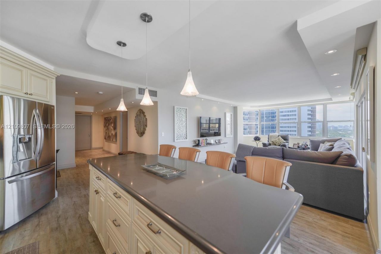 1980 S Ocean Dr , Unit 16Q, Hallandale Beach, FL 33009 Photo