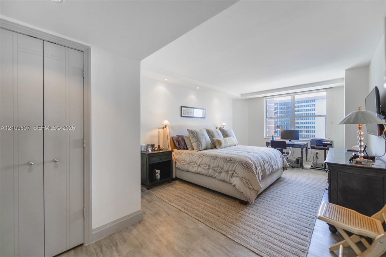 1980 S Ocean Dr , Unit 16Q, Hallandale Beach, FL 33009 Photo