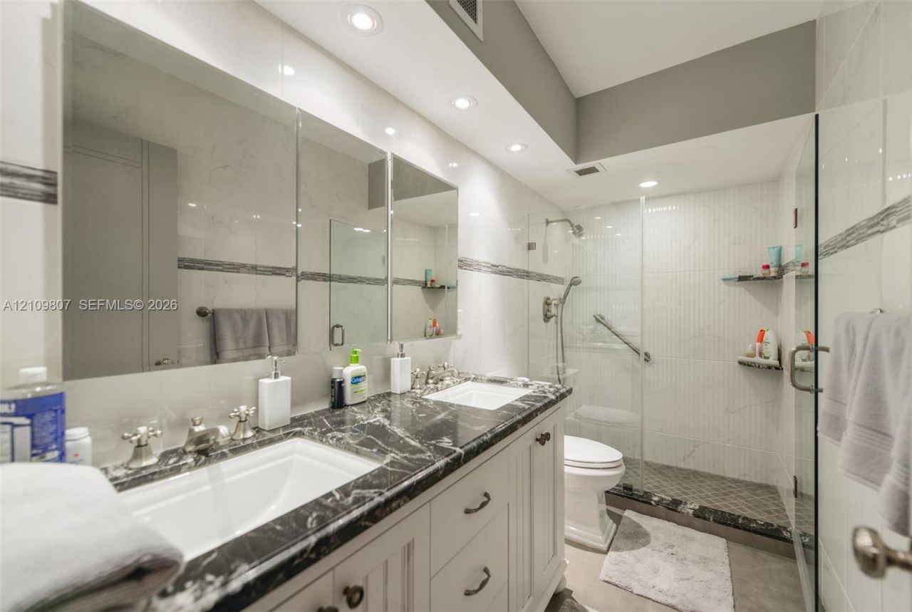 1980 S Ocean Dr , Unit 16Q, Hallandale Beach, FL 33009 Photo