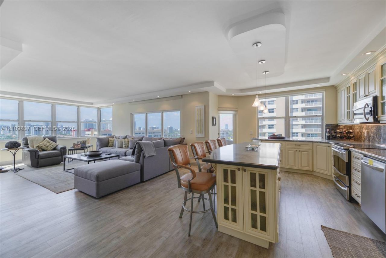 1980 S Ocean Dr , Unit 16Q, Hallandale Beach, FL 33009 Photo