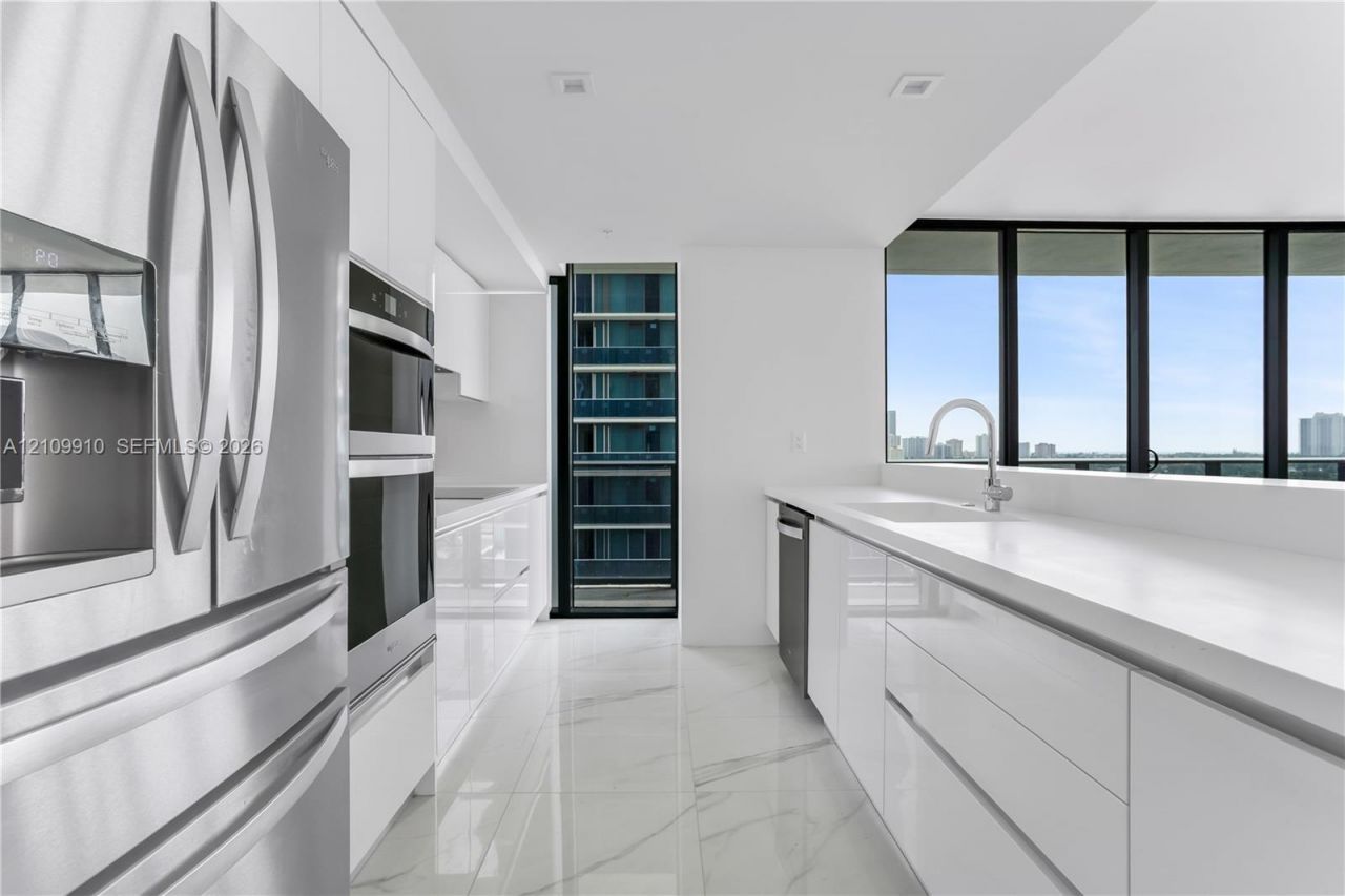 1170 E Hallandale Beach Blvd , Unit 908, Hallandale Beach, FL 33009 Photo