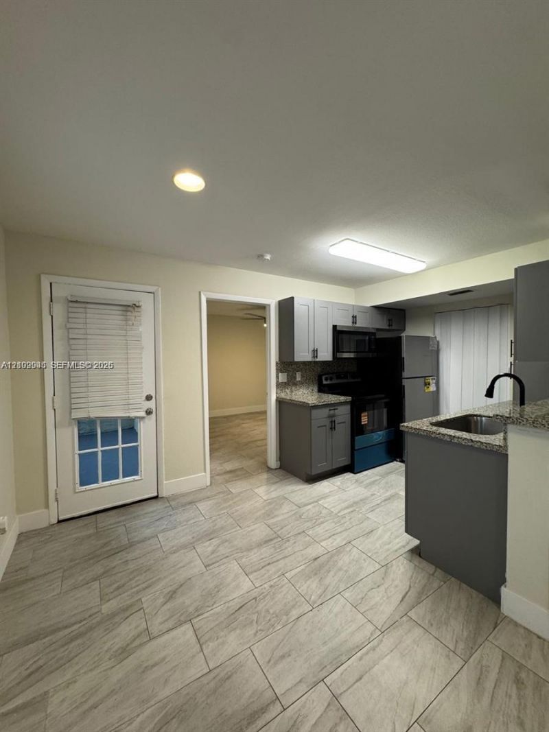 8737 NW 39th St , Unit 8737, Sunrise, FL 33351 Photo