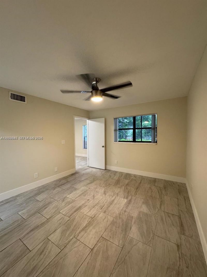 8737 NW 39th St , Unit 8737, Sunrise, FL 33351 Photo