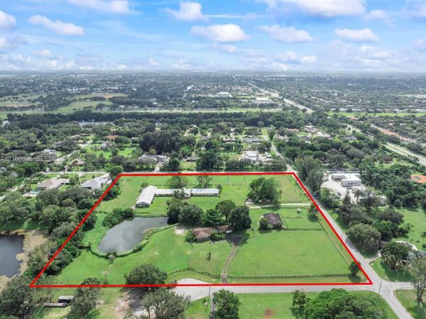 3800 NW 100th Ave, Cooper City, FL 33024