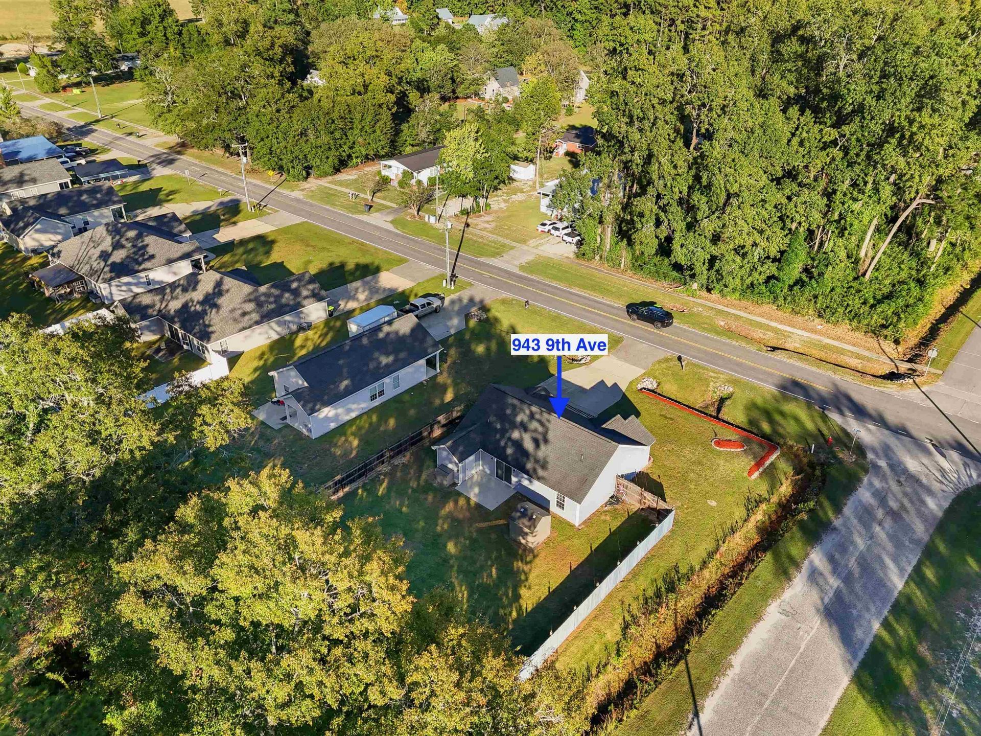 943 9th Ave.  Photo 39