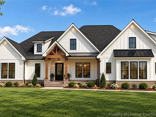 5853 Dottie Circle, Hope Mills, NC 28343