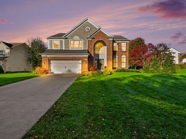 2471 Forest Meadows Court SE, Kentwood, MI 49546