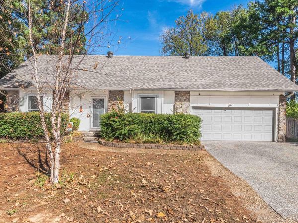 16 Piney Cove Manor, Maumelle, AR 72113