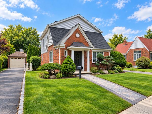 539 Concord Avenue, Williston Park, NY 11596