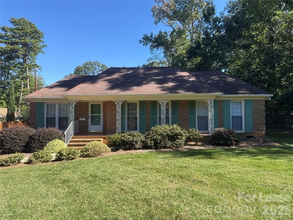 4911 Fairheath Road , Charlotte, NC 28210