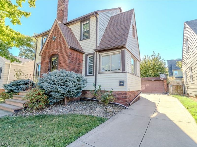 3429 Marmore Avenue, Parma, OH 44134 Photo 2