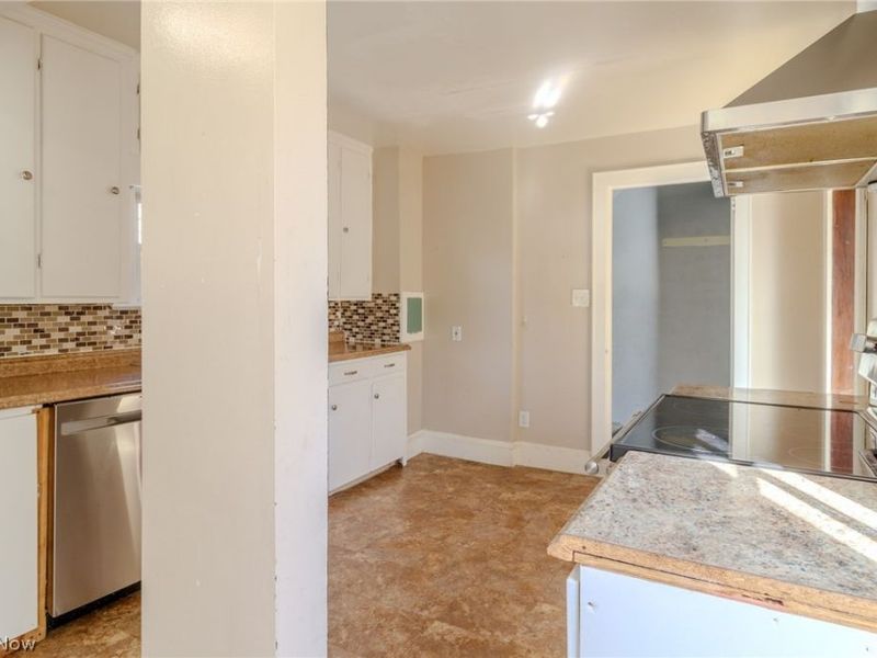 3429 Marmore Avenue, Parma, OH 44134 Photo 7