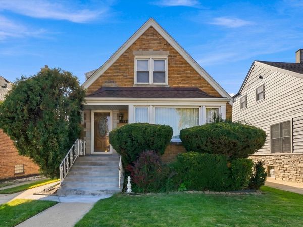 5434 S Neenah Avenue , Chicago, IL 60638