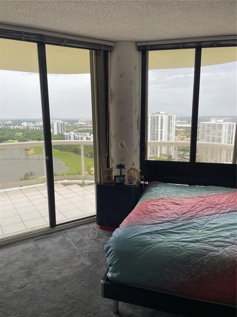 20191 E Country Club Dr, Unit 2601, Aventura, FL 33180 Photo