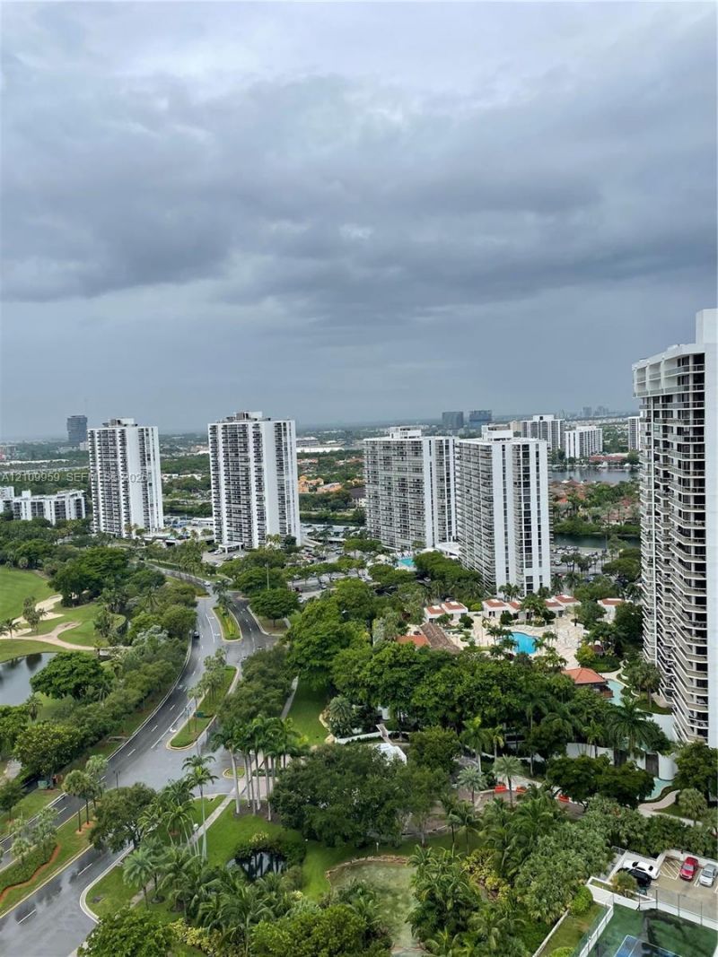 20191 E Country Club Dr, Unit 2601, Aventura, FL 33180 Photo