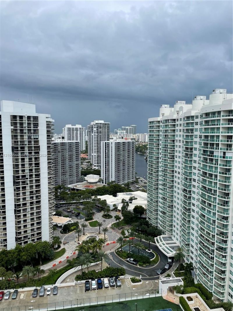 20191 E Country Club Dr, Unit 2601, Aventura, FL 33180 Photo