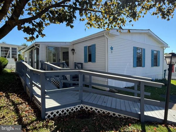19 MEADOW RUN PLACE, HARRISBURG, PA 17112