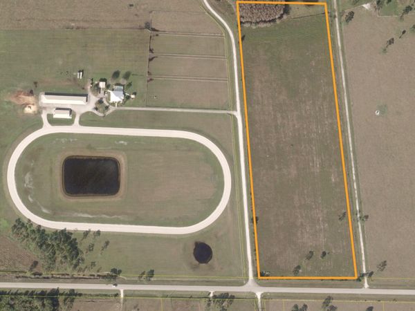 7663 NE 120TH Street, Okeechobee, FL 34972