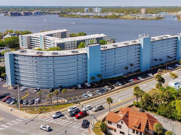 100 SILVER BEACH AVENUE , Unit 502, DAYTONA BEACH, FL 32118
