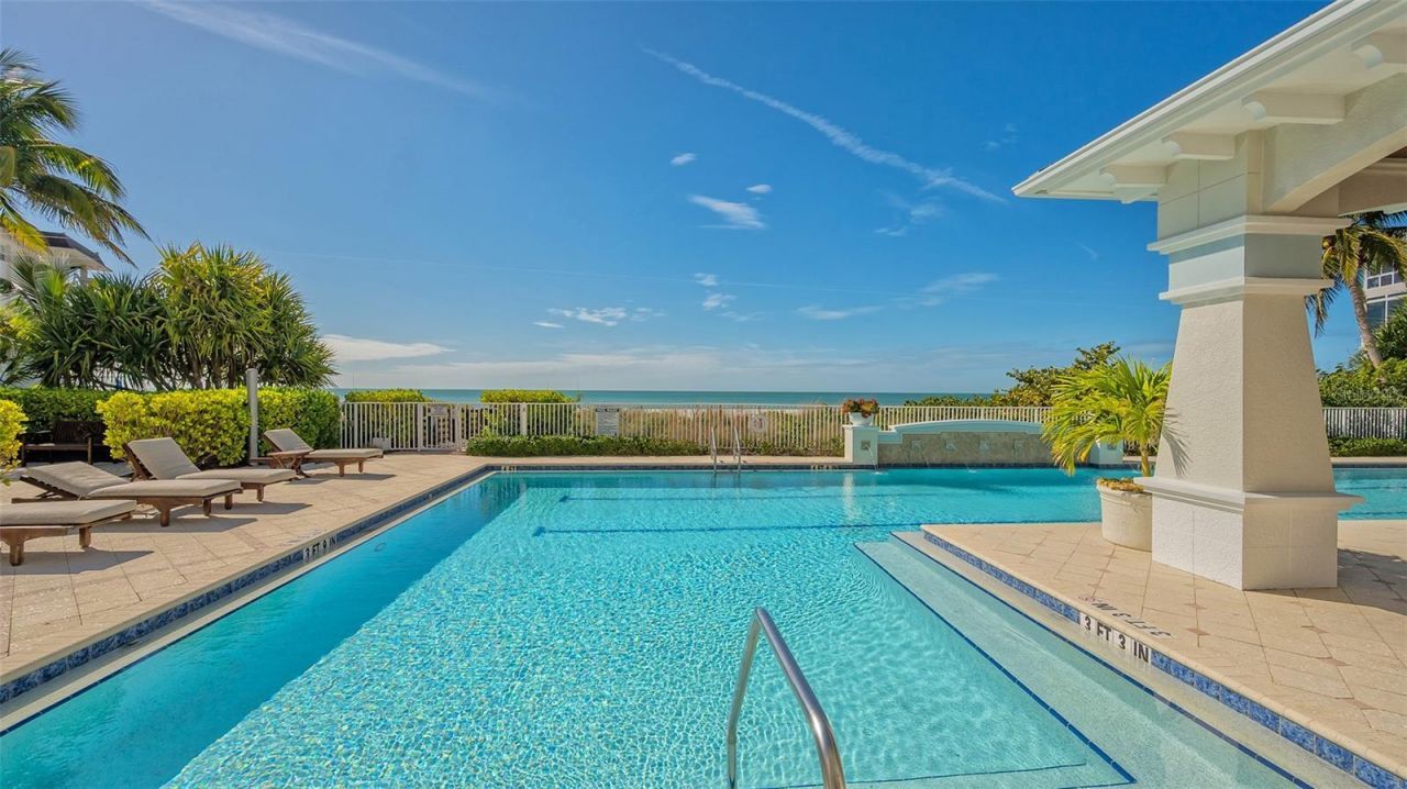 2050 Benjamin Franklin Drive, Unit PH1102, Sarasota, FL 34236 Photo