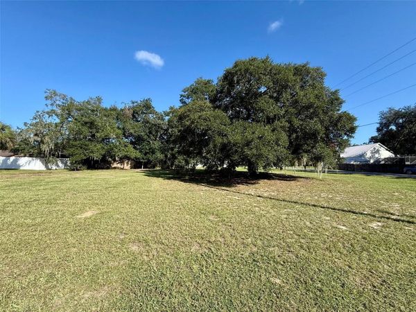 WAYCROSS AVENUE , EUSTIS, FL 32726