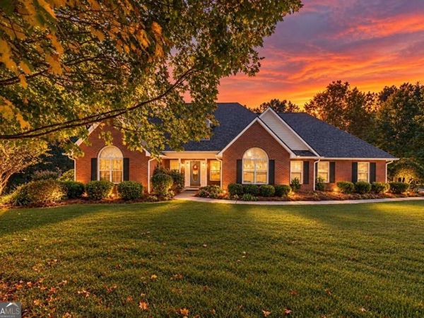 2289 Cedar Lake Drive, Loganville, GA 30052
