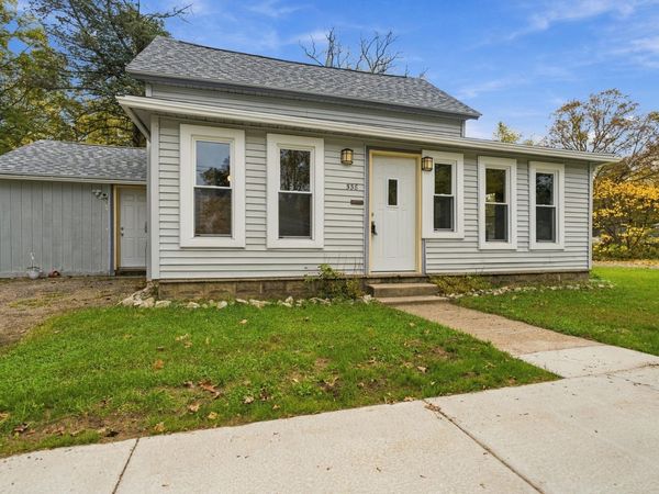 558 Academy Street, Allegan, MI 49010
