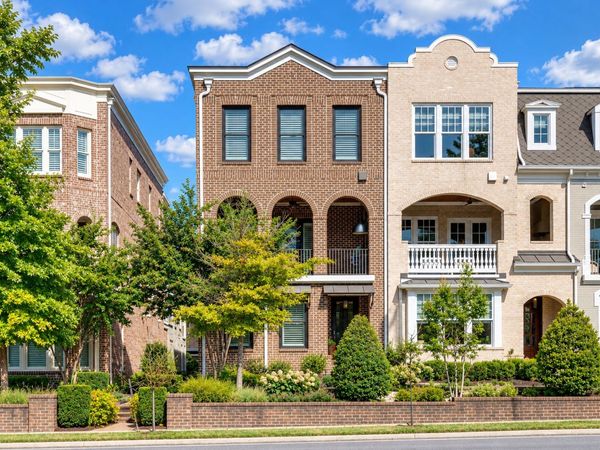 3608D West End Ave , Nashville, TN 37205