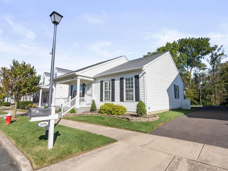 2456 Lyncross Street, Grove City, OH 43123 Photo 1