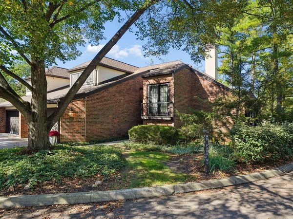 225 Saint Pierre Street, Worthington, OH 43085