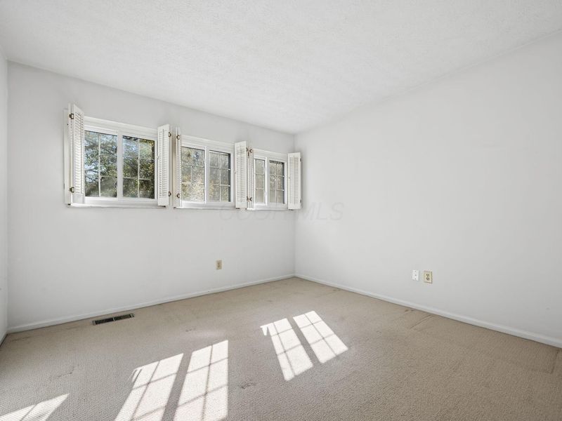 225 Saint Pierre Street, Worthington, OH 43085 Photo 40