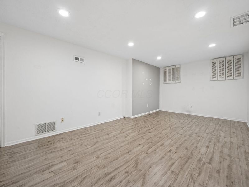225 Saint Pierre Street, Worthington, OH 43085 Photo 46