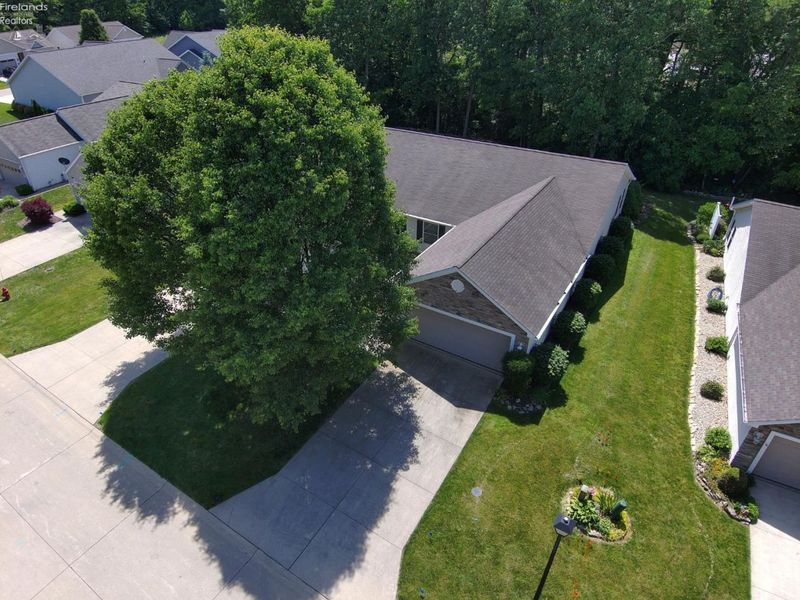 342 N Lighthouse Oval Drive, Unit 342, Marblehead, OH 43452 Photo 32
