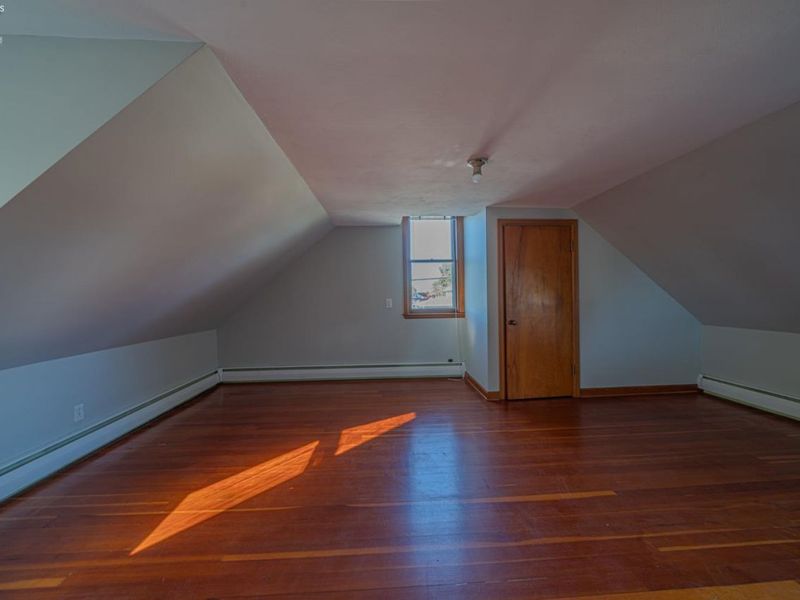 121 Broad Street, Oak Harbor, OH 43449 Photo 12