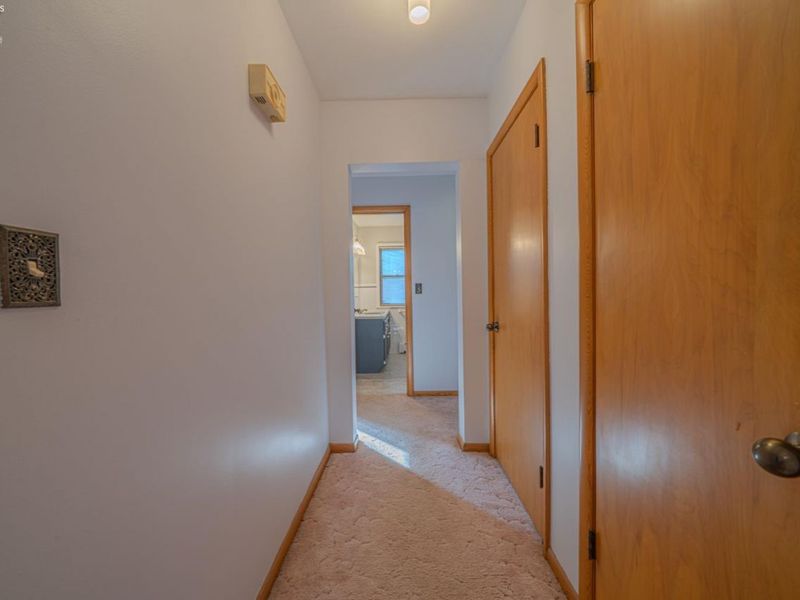 121 Broad Street, Oak Harbor, OH 43449 Photo 13