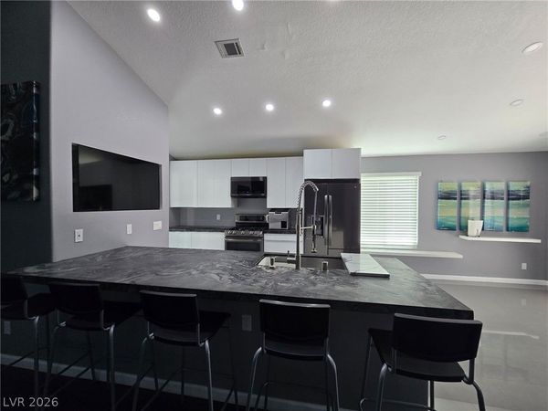 2005 Madagascar Lane , Las Vegas, NV 89117