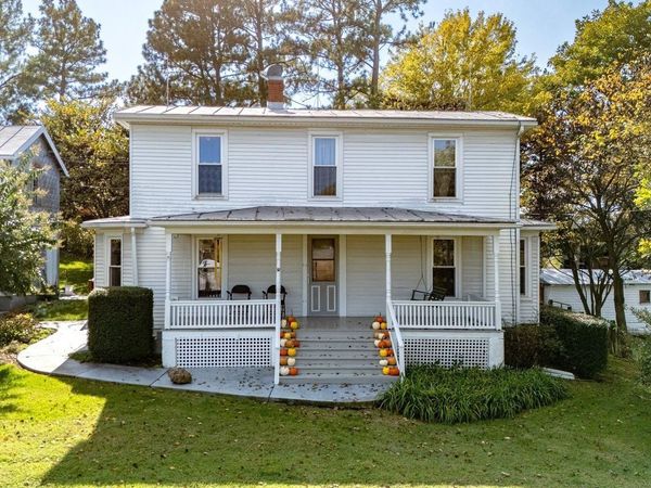 2301 MAYLAND RD, BROADWAY, VA 22815