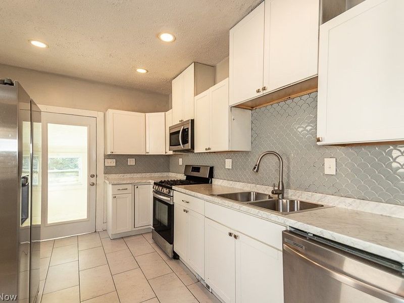 3709 E 69th Street, Cleveland, OH 44105 Photo 7