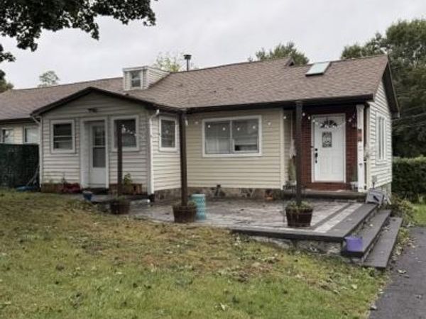 334 Sylvan Lake Road , Hopewell Junction, NY 12533