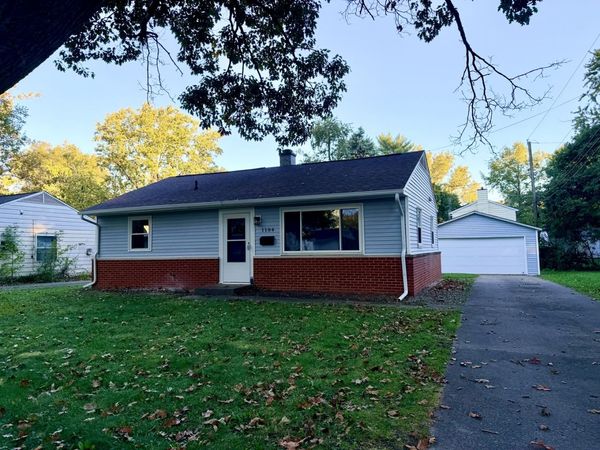 1104 E Delaware Avenue , Urbana, IL 61801