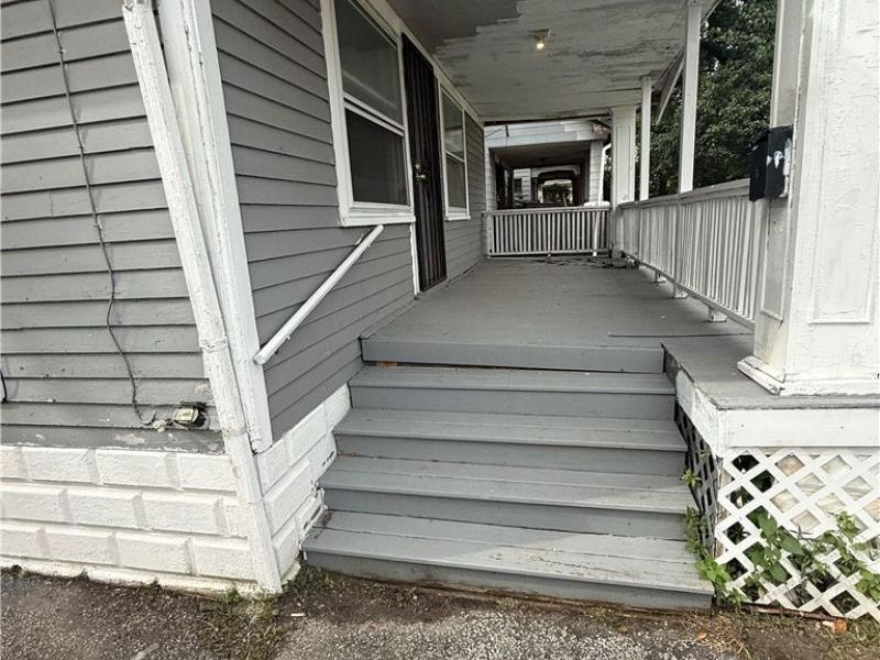 14612 Kingsford Avenue , Cleveland, OH 44128 Photo 2