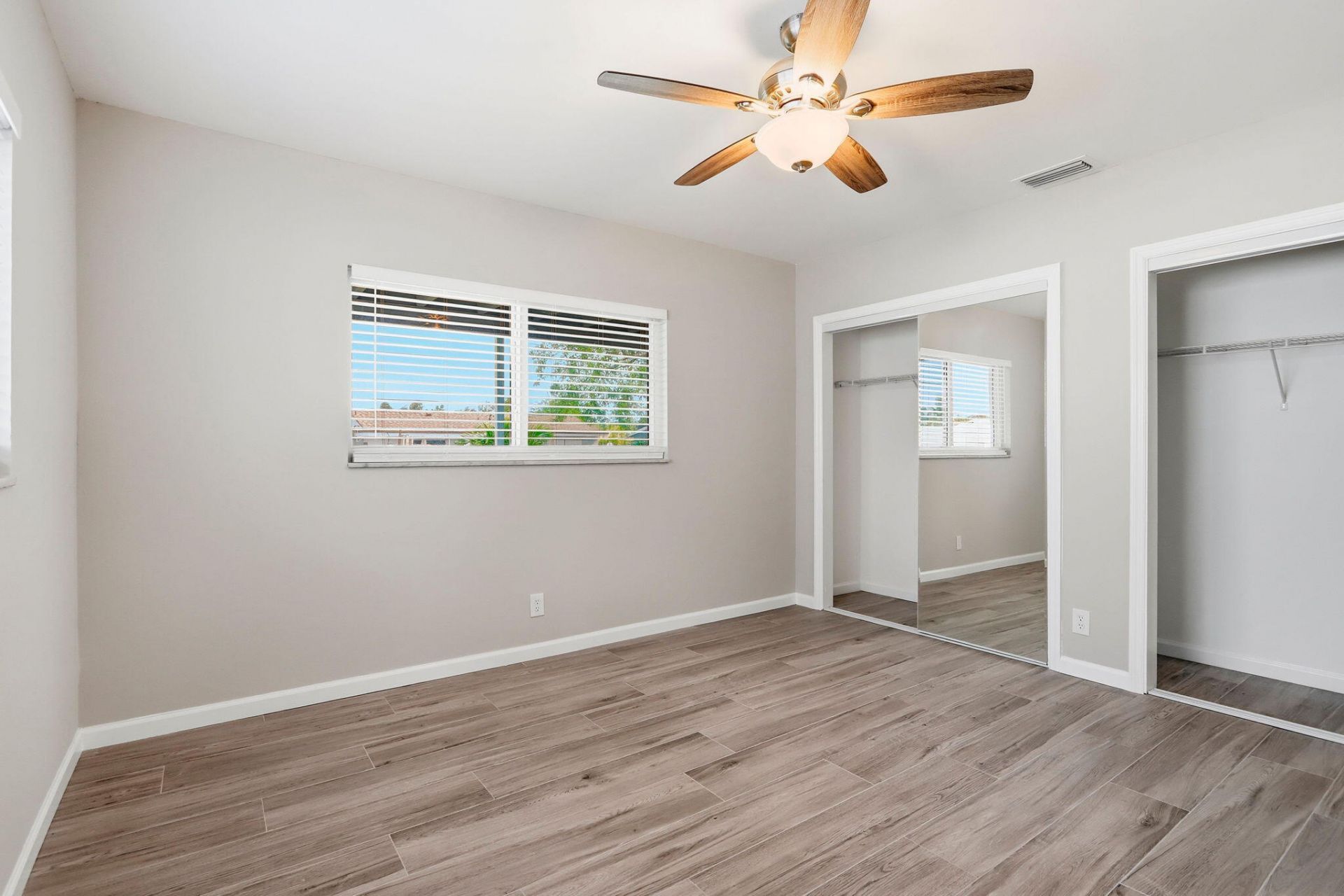 2550 N Dixie Highway, Boca Raton, FL 33431 Photo