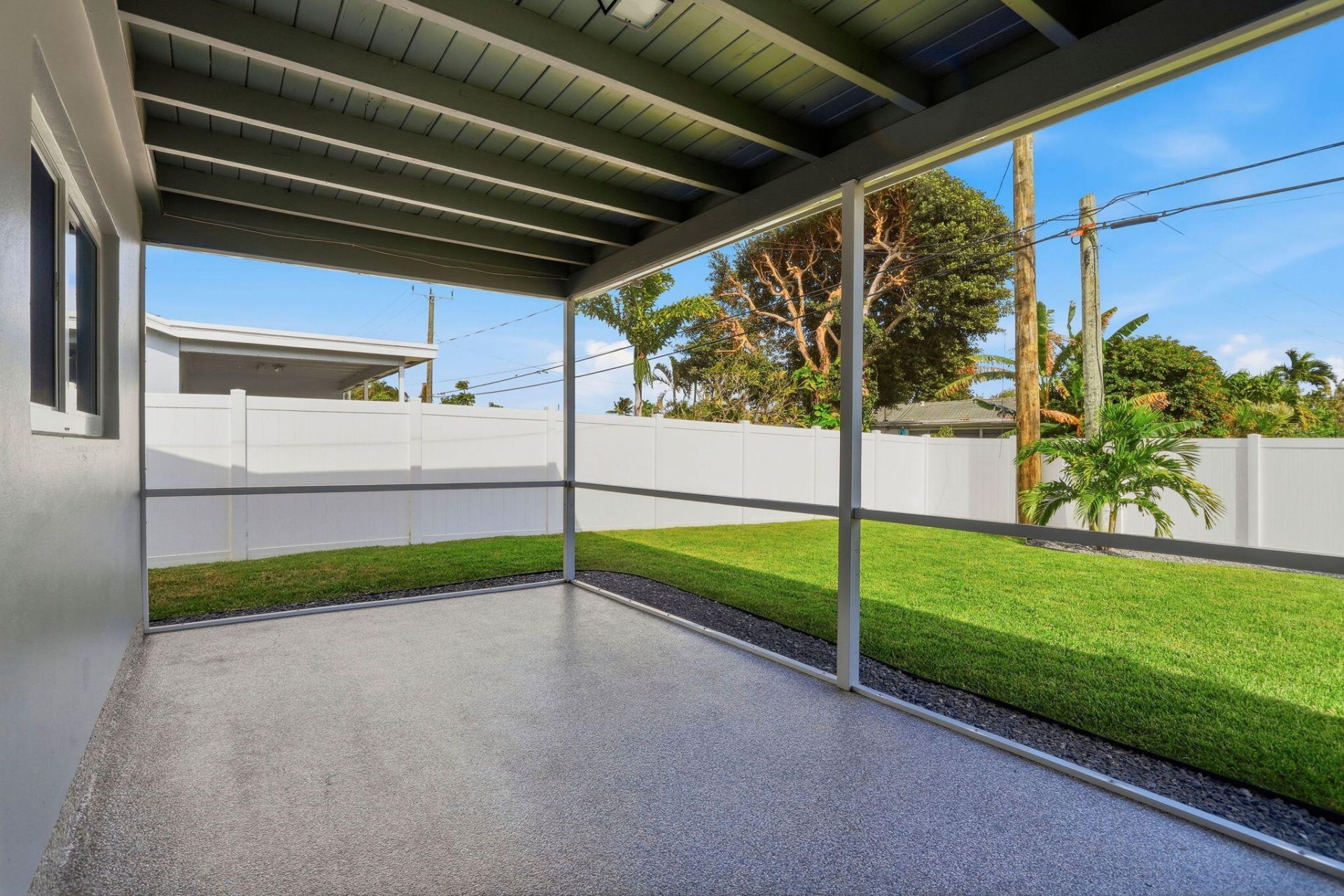 2550 N Dixie Highway, Boca Raton, FL 33431 Photo