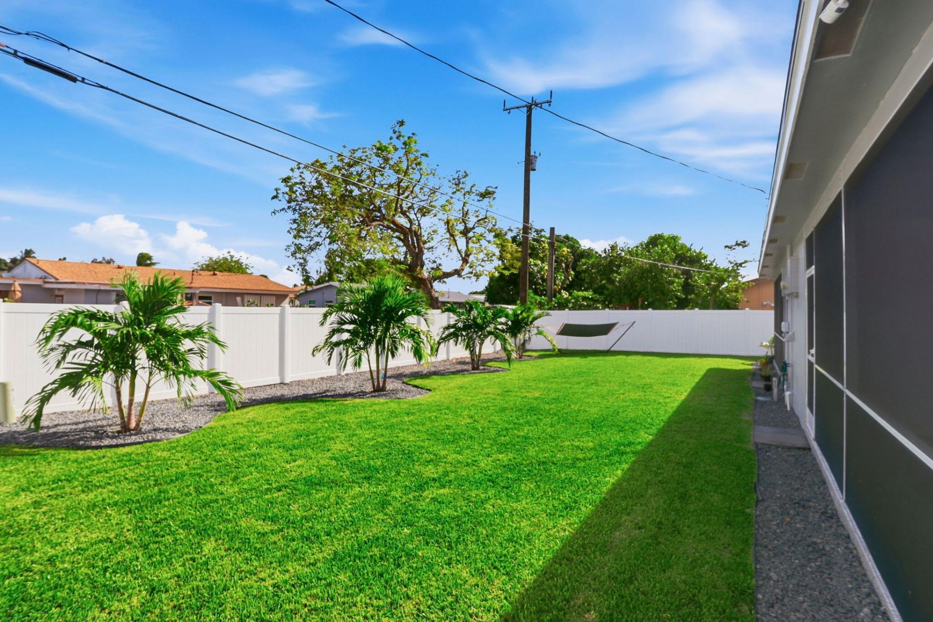2550 N Dixie Highway, Boca Raton, FL 33431 Photo