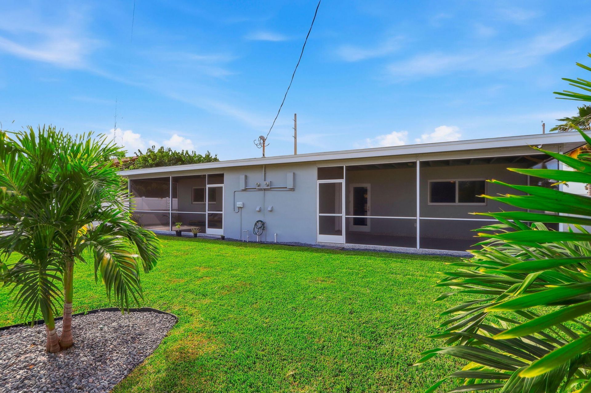 2550 N Dixie Highway, Boca Raton, FL 33431 Photo