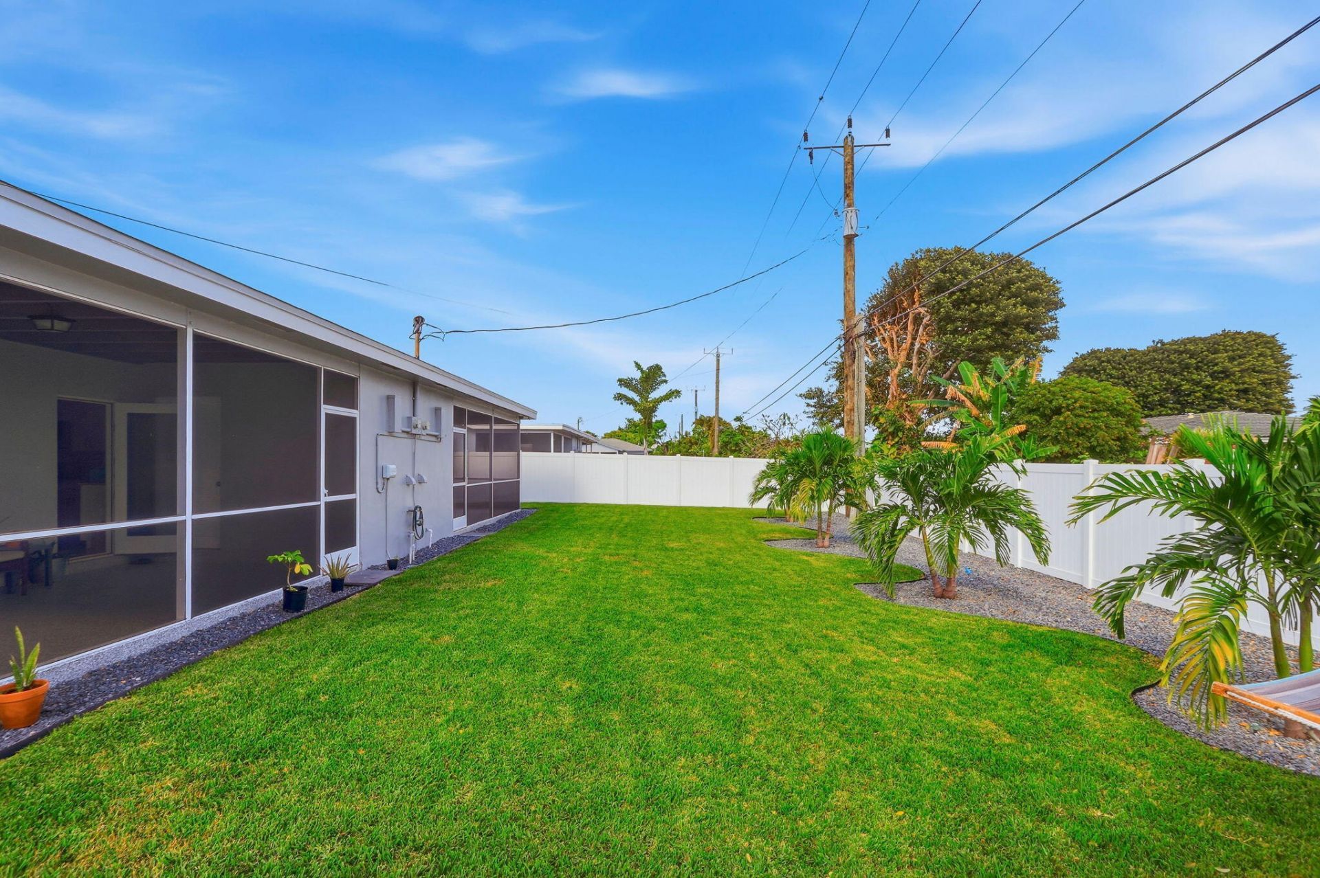 2550 N Dixie Highway, Boca Raton, FL 33431 Photo