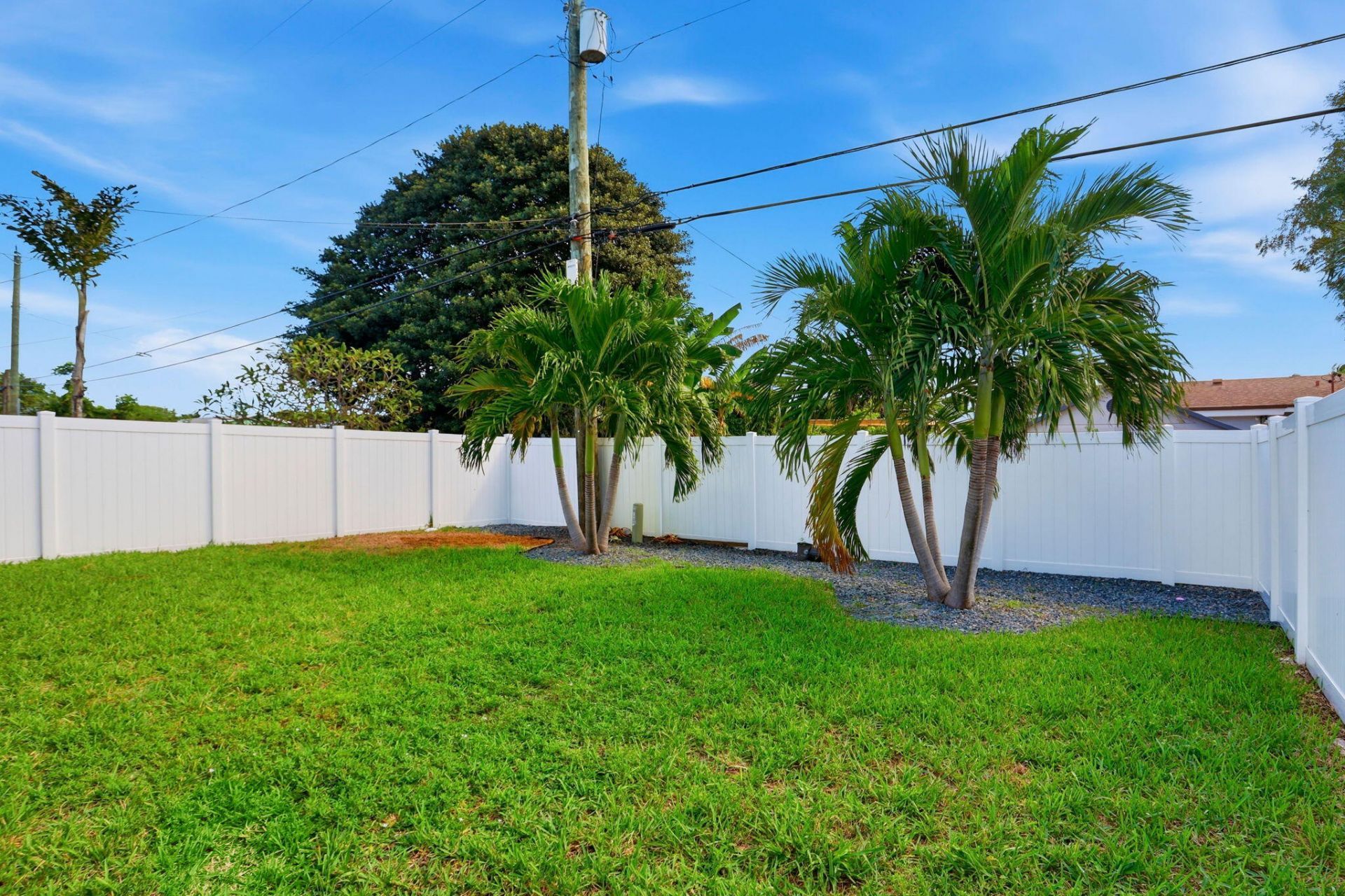 2550 N Dixie Highway, Boca Raton, FL 33431 Photo