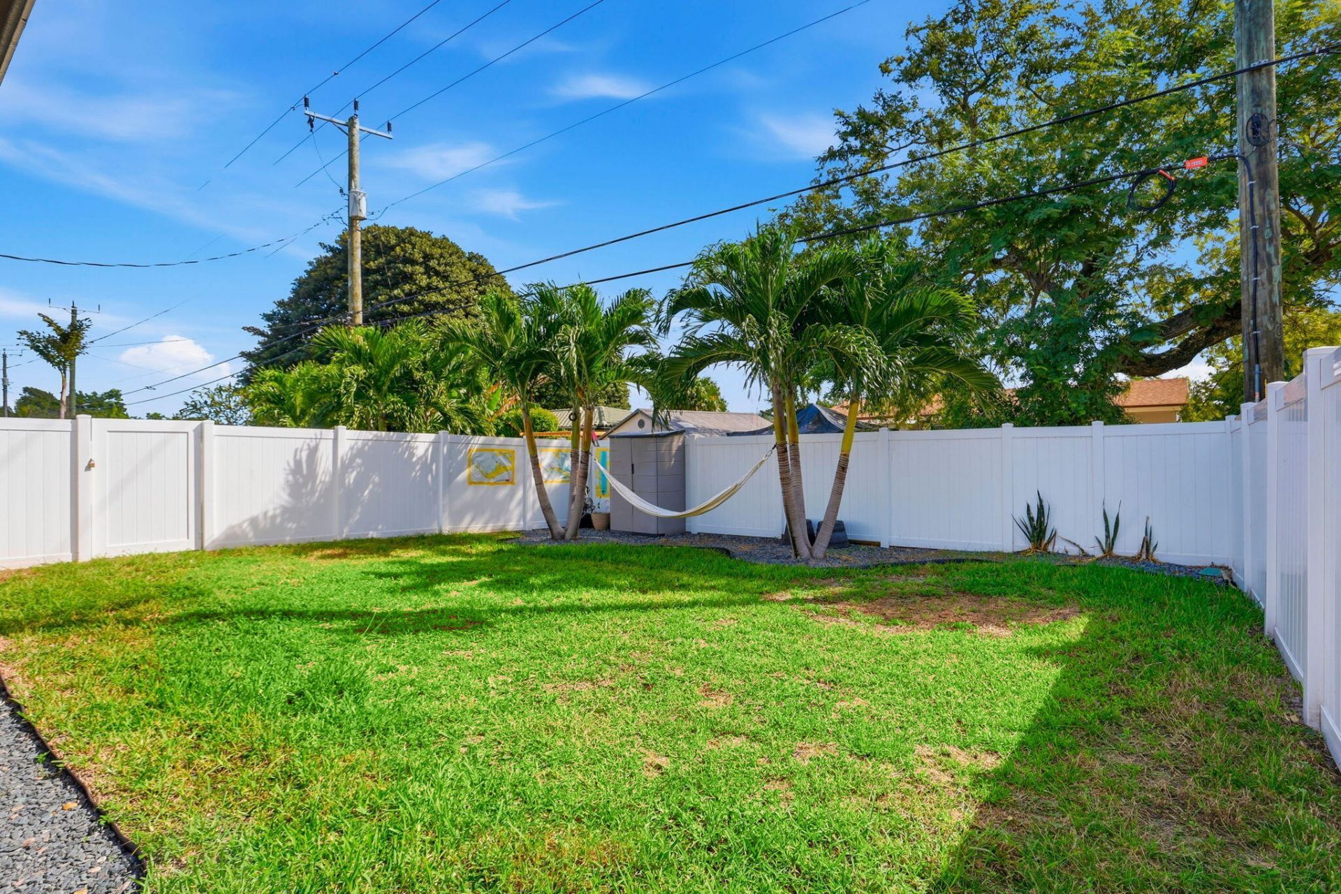 2550 N Dixie Highway, Boca Raton, FL 33431 Photo